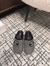 FLAT MULE IN  BLACK SUEDE WITH CRYSTALS